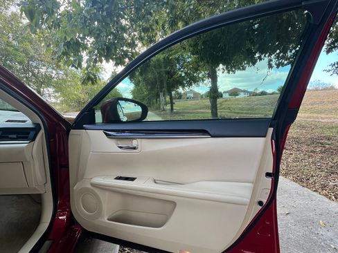 Used 2014 Lexus ES 350 image 16