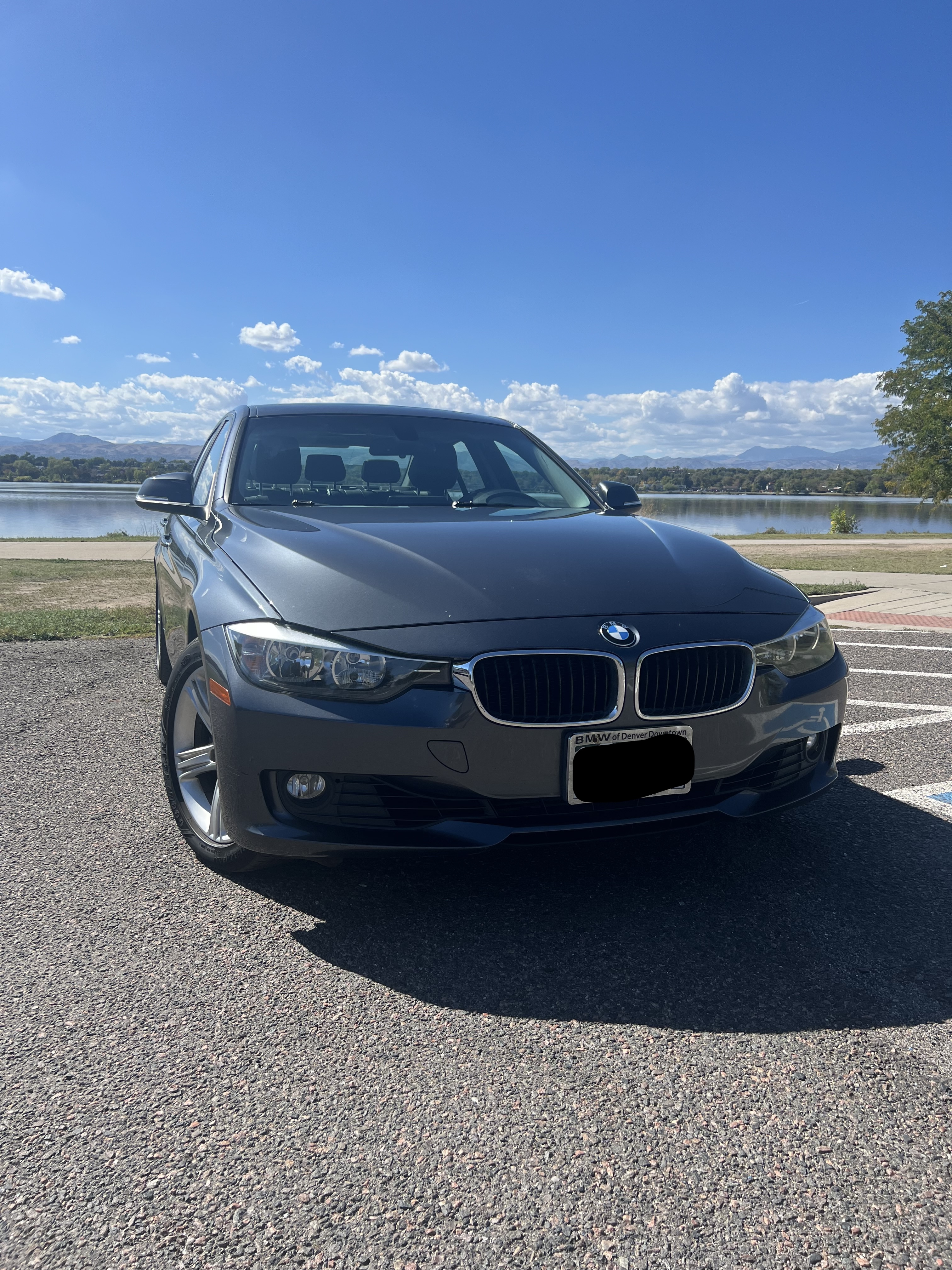 Used 2015 BMW 328i xDrive Sedan AWD/4WD image 2