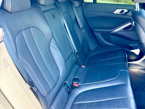 Used 2021 BMW X6 M50i AWD/4WD image 12