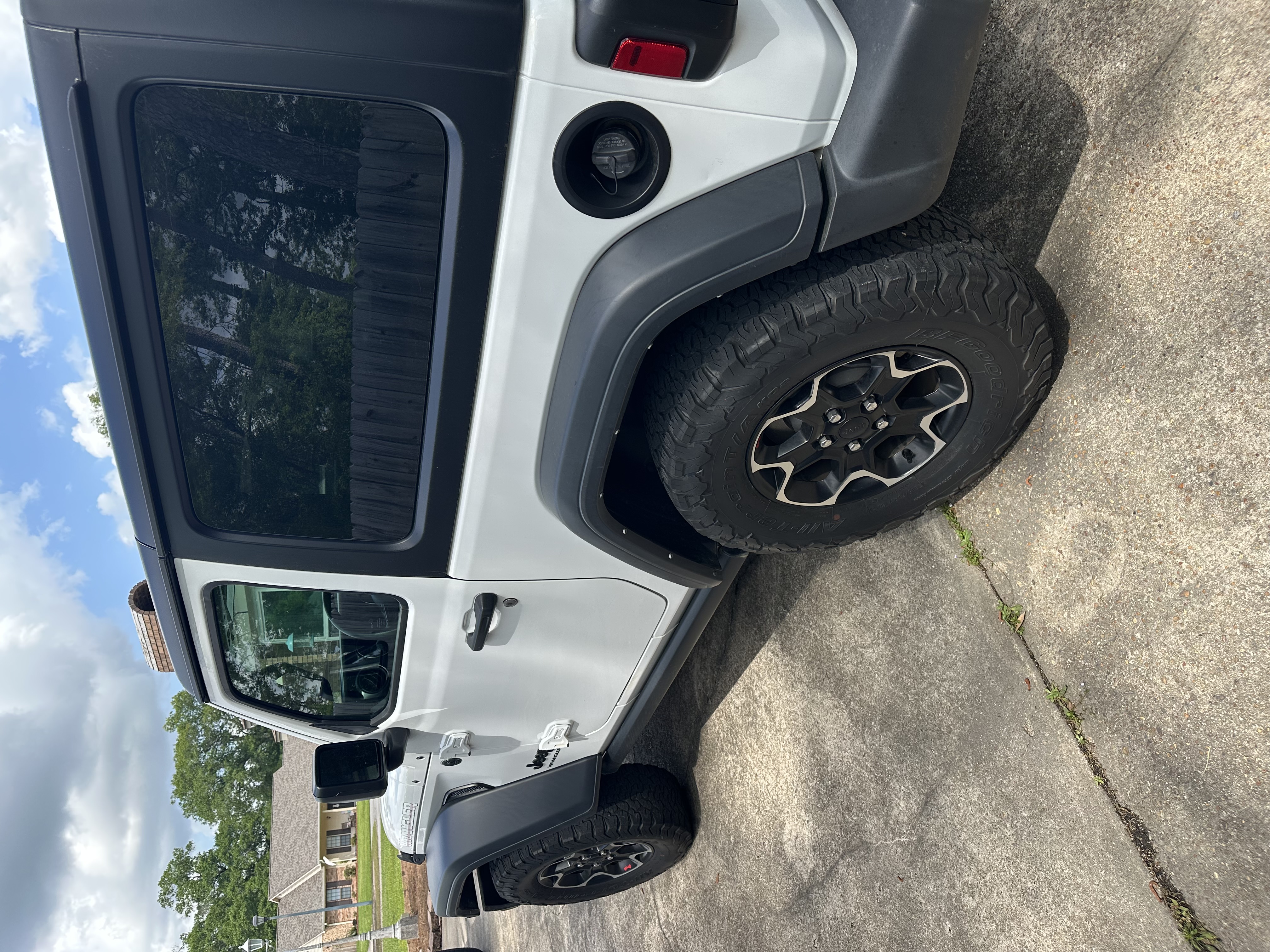 Used 2023 Jeep Wrangler Sport AWD/4WD image 9