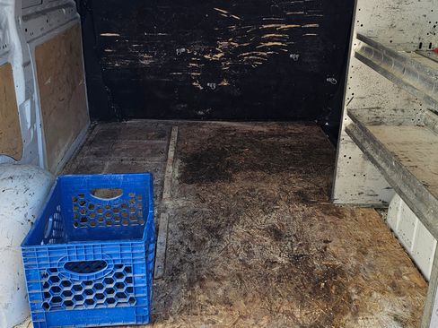 Used 2017 Mercedes-Benz Metris image 4