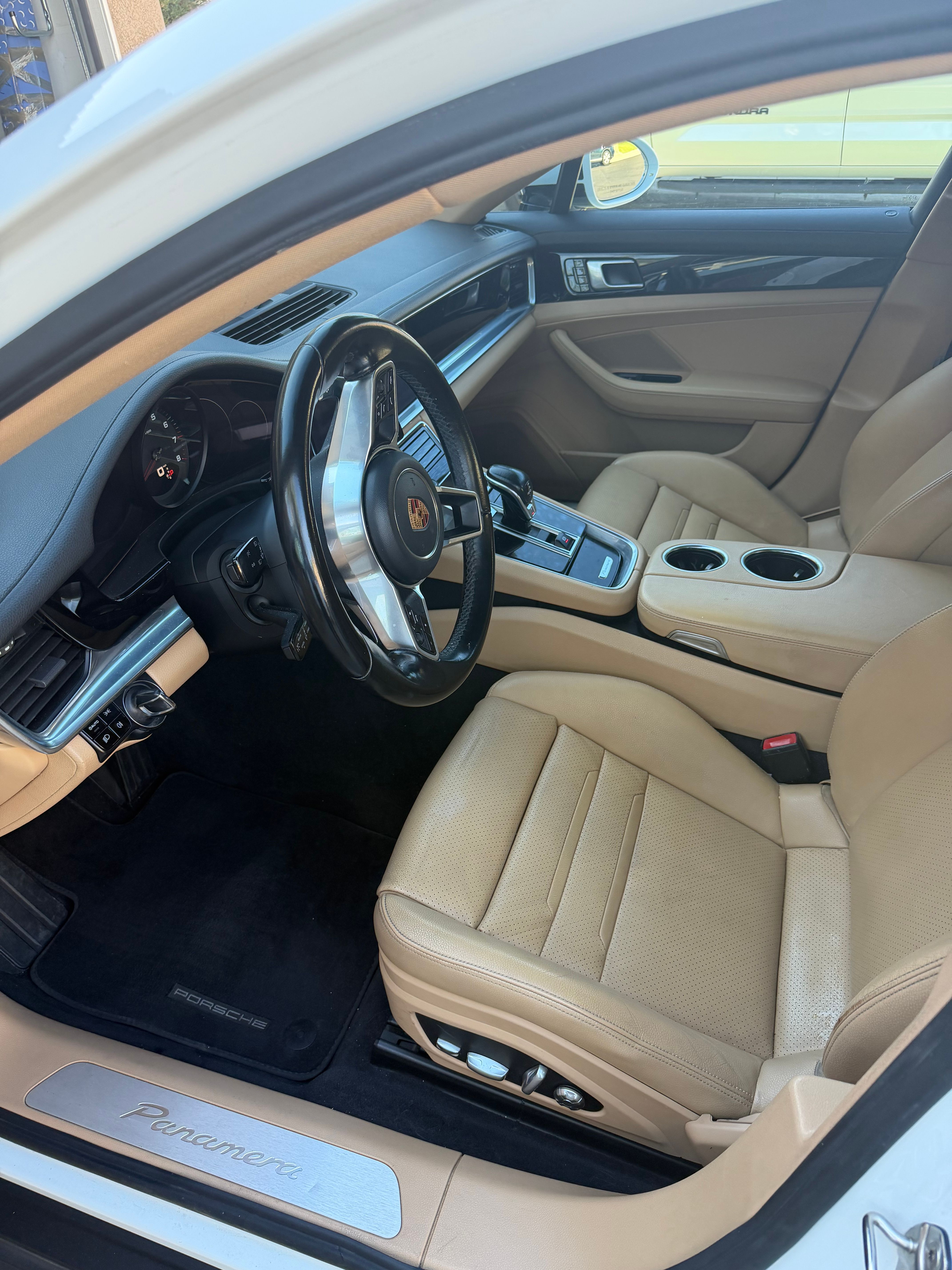 Used 2018 Porsche Panamera 4 AWD/4WD image 5
