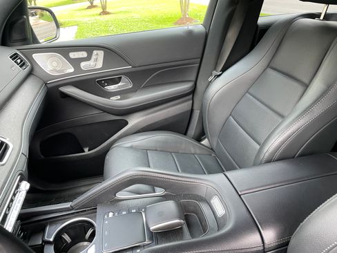 Used 2023 Mercedes-Benz GLE 350 4MATIC image 4