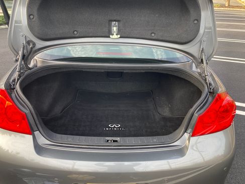 Used 2013 INFINITI G37 x Sedan w/ Premium Pkg image 12