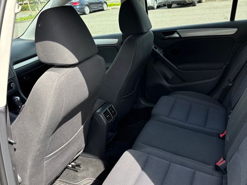 Used 2014 Volkswagen Golf TDI FWD image 17