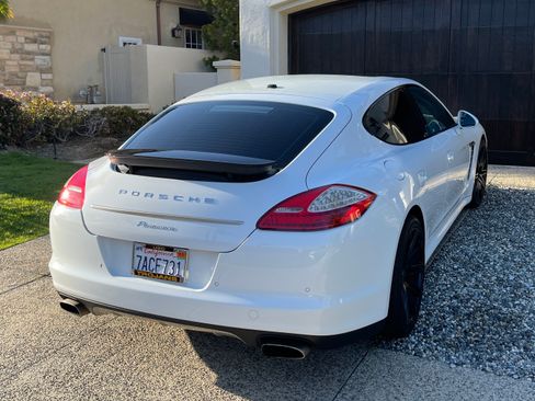 Used 2013 Porsche Panamera image 16