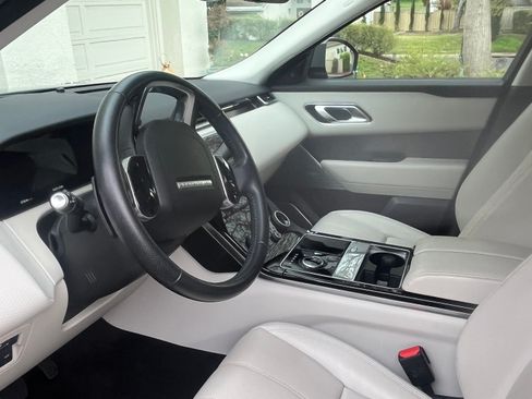 Used 2020 Land Rover Range Rover Velar S image 2