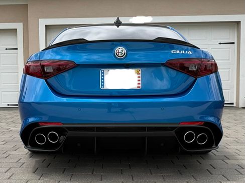 Used 2023 Alfa Romeo Giulia Quadrifoglio RWD image 12