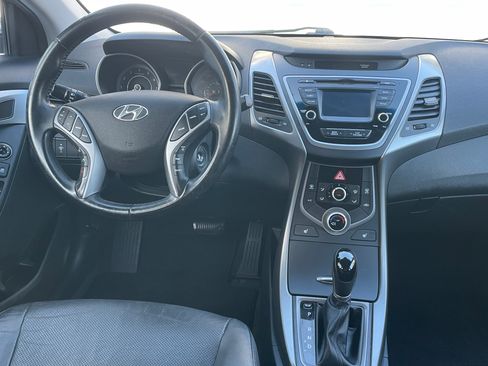 Used 2015 Hyundai Elantra Limited FWD image 11