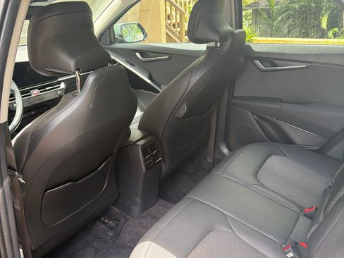 Used 2023 Kia Niro EX FWD image 8