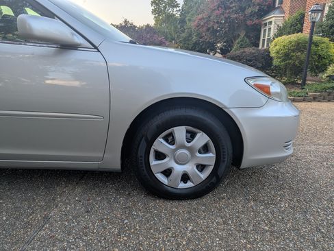 Used 2003 Toyota Camry LE FWD image 9