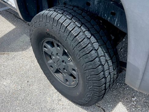 Used 2006 Chevrolet Colorado LT w/ LT Preferred Equipment Group RWD image 13