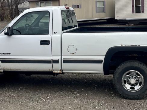 Used 1999 Chevrolet Silverado 2500 LS w/ Snow Plow Prep Pkg image 10