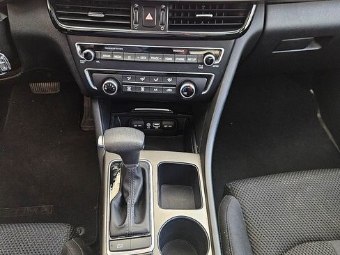 Used 2019 Kia Optima LX image 12