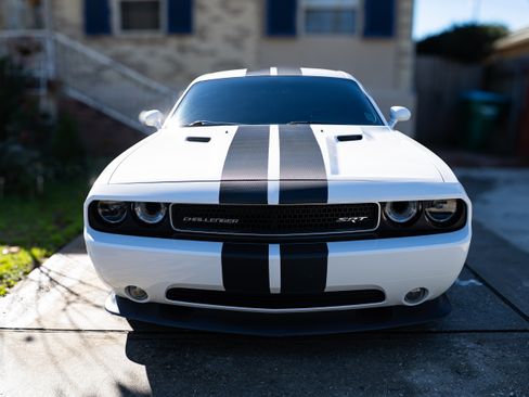 Used 2012 Dodge Challenger SRT8 image 2