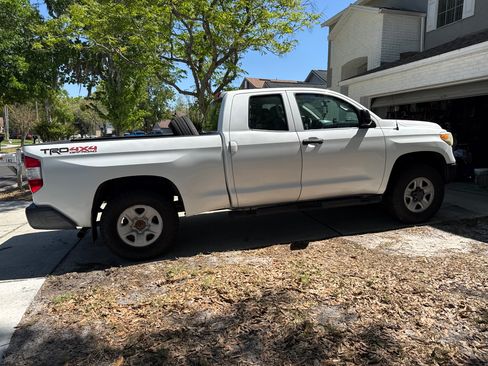 Used 2015 Toyota Tundra SR image 6