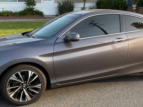 Used 2017 Honda Accord EX-L image 5