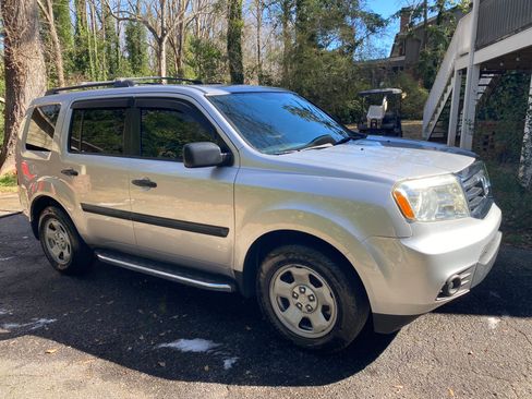 Used 2014 Honda Pilot LX image 1