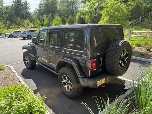 Used 2020 Jeep Wrangler Unlimited Rubicon AWD/4WD image 4