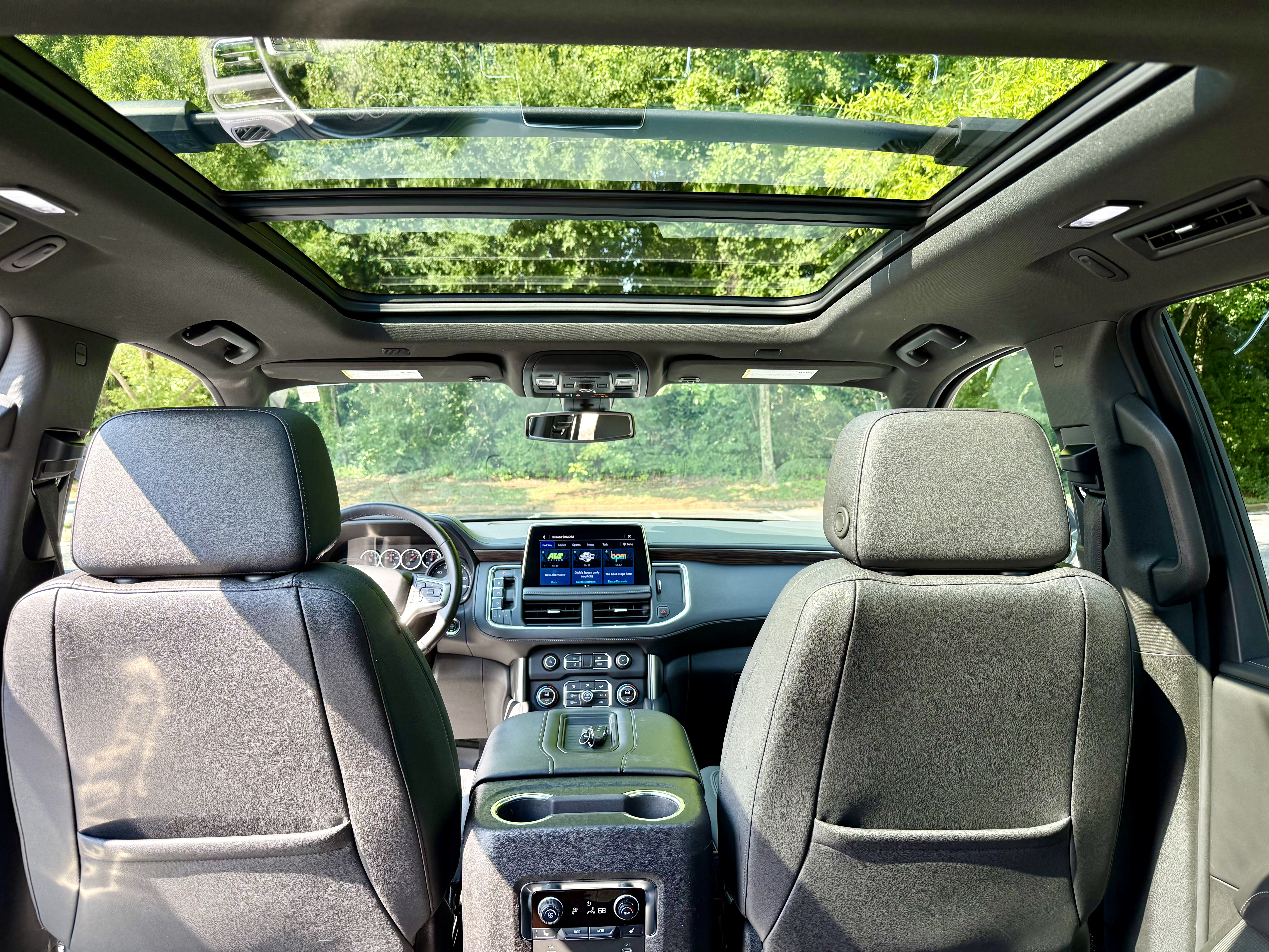 Used 2021 Chevrolet Tahoe LT w/ LT Signature Package AWD/4WD image 16