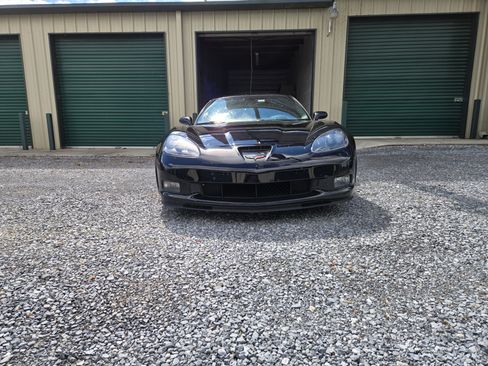 Used 2008 Chevrolet Corvette Z06 w/ Preferred Equipment Group image 19