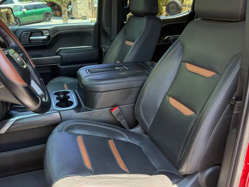 Used 2021 GMC Sierra 1500 AT4 w/ AT4 Value Package AWD/4WD image 9