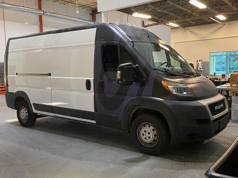 Used 2021 RAM ProMaster 2500 FWD image 6