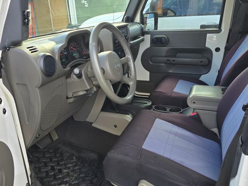 Used 2008 Jeep Wrangler X image 10
