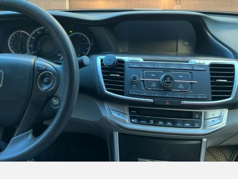 Used 2013 Honda Accord LX image 6