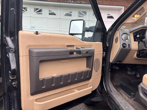 Used 2011 Ford F350 Lariat w/ Lariat Ultimate Pkg image 8