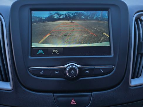 Used 2017 Chevrolet Malibu LS image 10