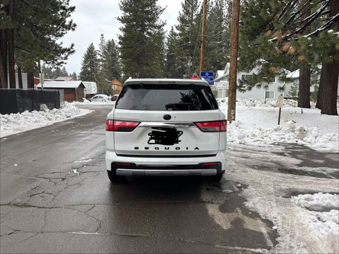 Used 2024 Toyota Sequoia Limited image 2