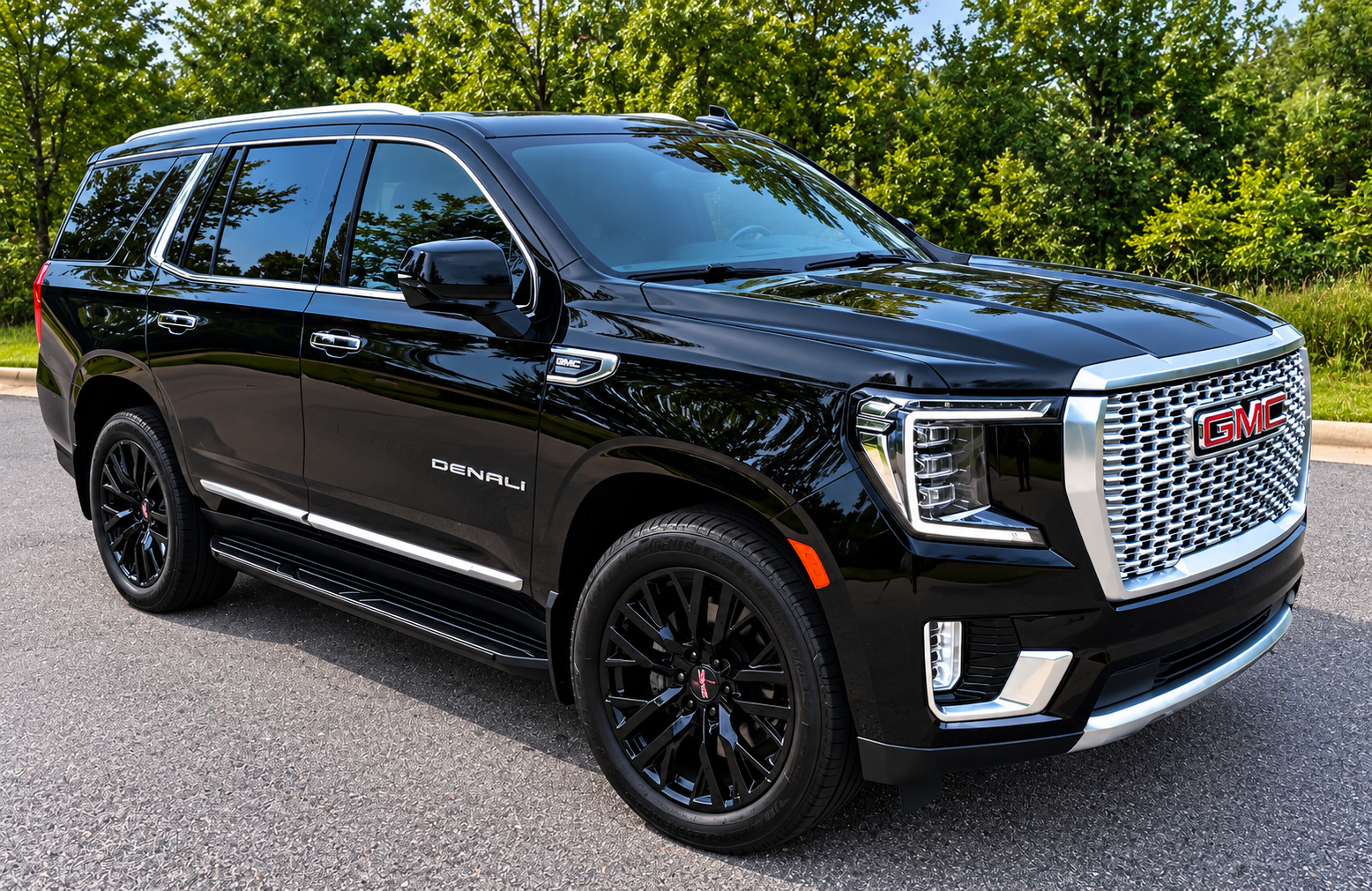 Used 2022 GMC Yukon Denali w/ Max Trailering Package AWD/4WD image 2