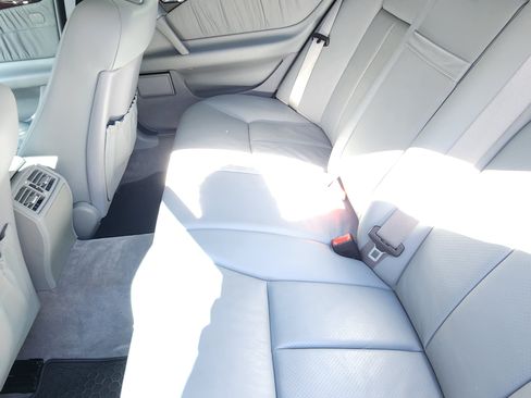 Used 1997 Mercedes-Benz E 420 Sedan image 27