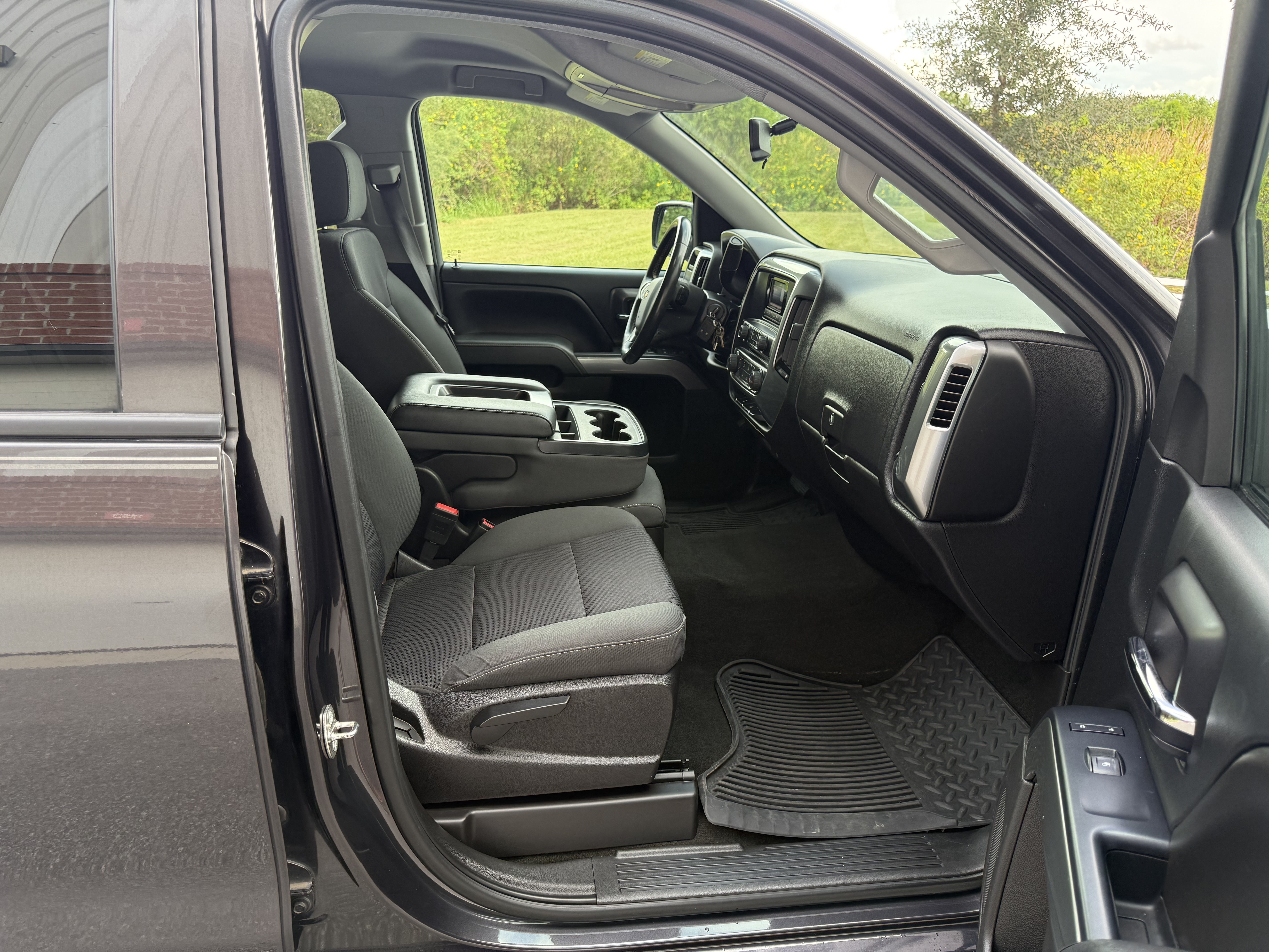 Used 2015 Chevrolet Silverado 1500 LT RWD image 12