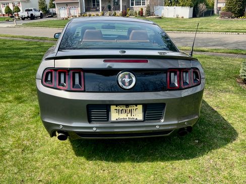 Used 2014 Ford Mustang Premium w/ Comfort Package image 21