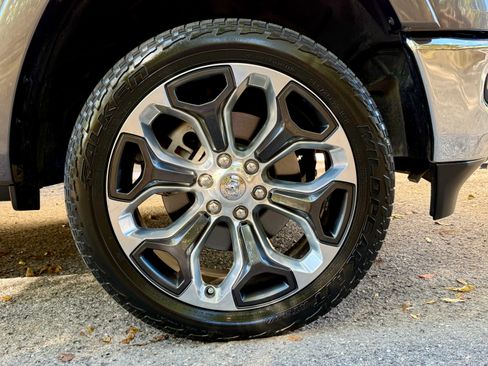 Used 2023 RAM 1500 Limited image 22