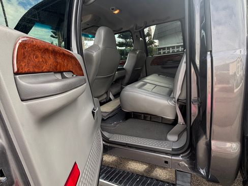 Used 2002 Ford F350 4x4 Crew Cab Super Duty image 12