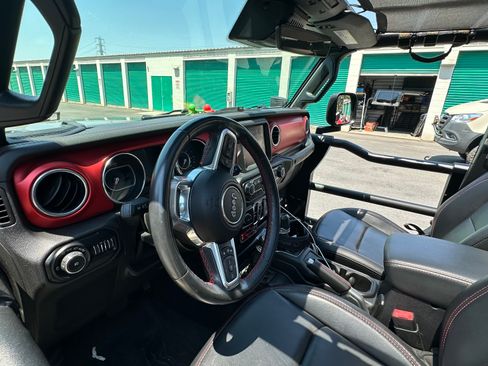 Used 2021 Jeep Wrangler Unlimited Rubicon image 13