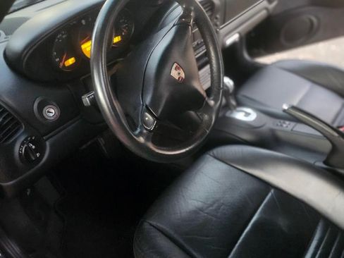 Used 2003 Porsche Boxster image 10