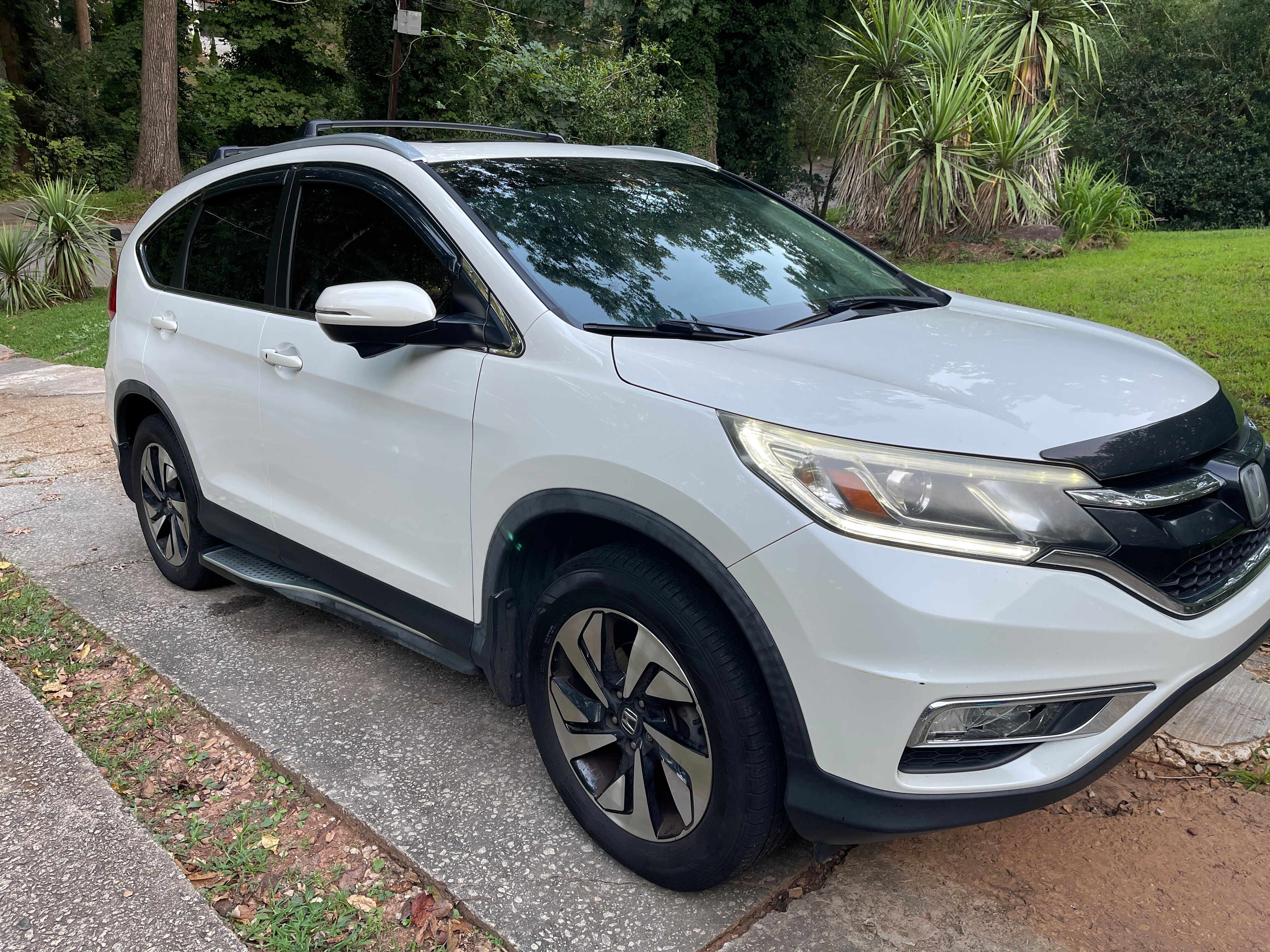 Used 2016 Honda CR-V Touring image 1