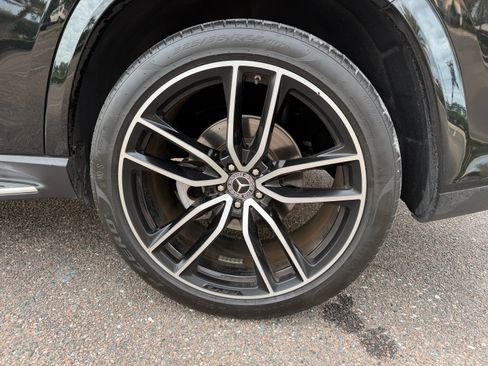 Used 2021 Mercedes-Benz GLS 580 4MATIC image 11