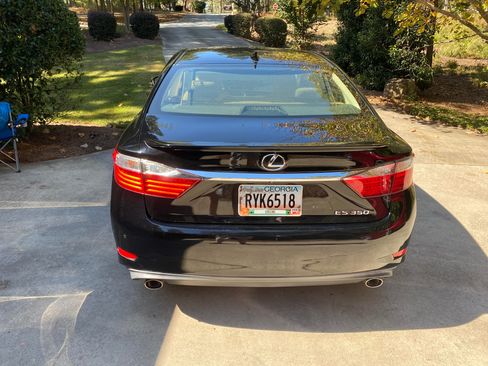 Used 2015 Lexus ES 350 w/ Luxury Package image 2