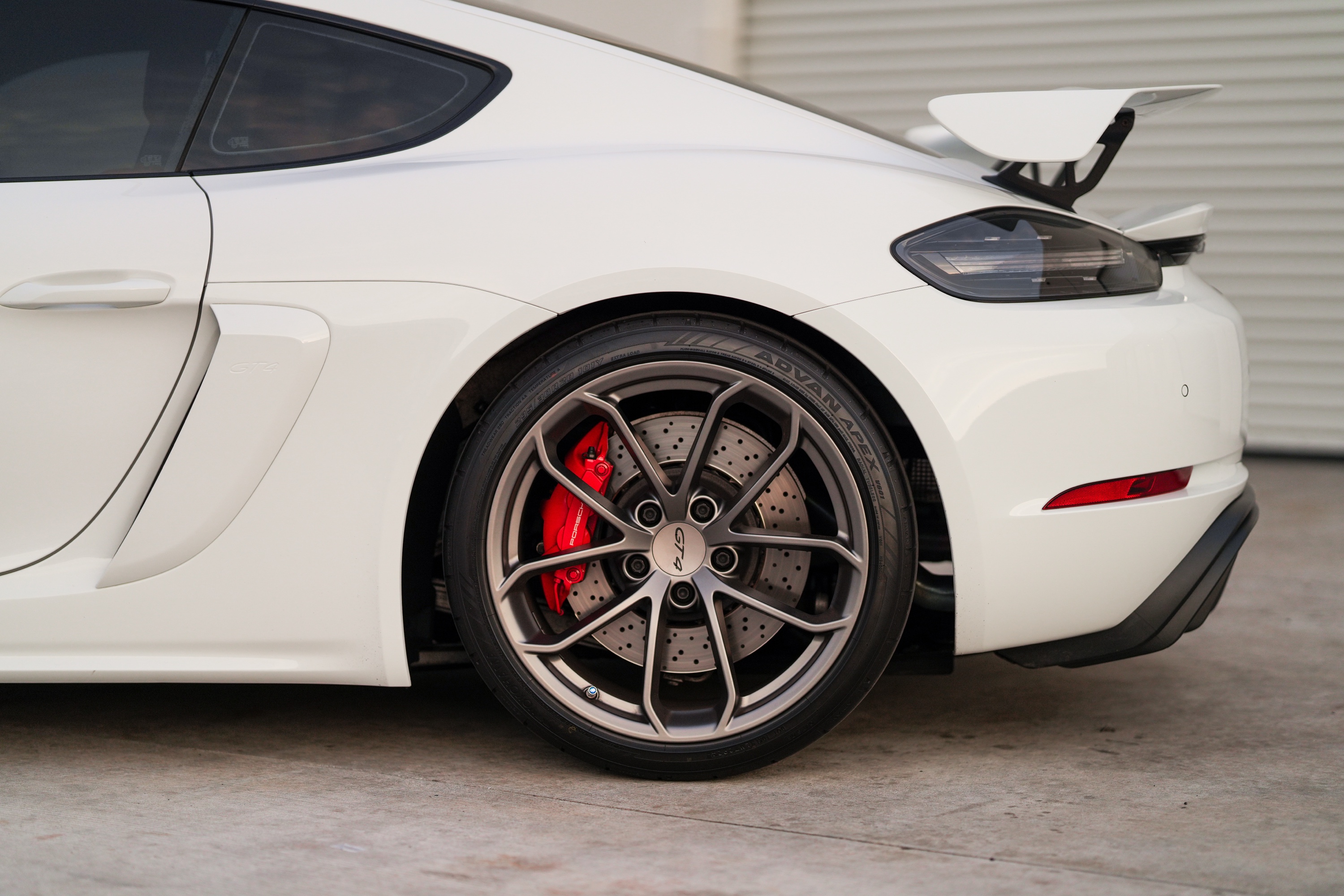 Used 2021 Porsche 718 Cayman GT4 RWD image 13