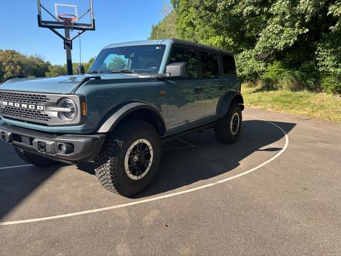 Used 2022 Ford Bronco Badlands w/ Sasquatch Package AWD/4WD image 12