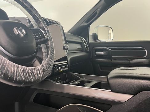 Used 2021 RAM 3500 Laramie AWD/4WD image 6