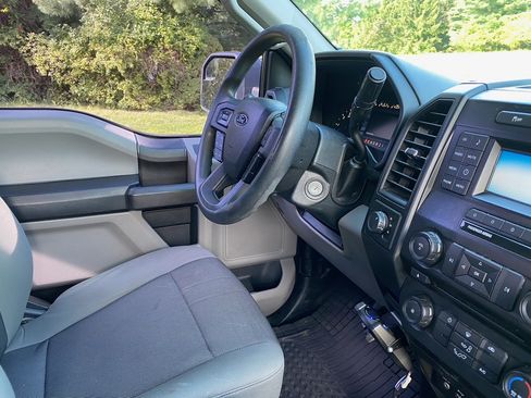 Used 2015 Ford F150 XL w/ Equipment Group 101A Mid AWD/4WD image 17