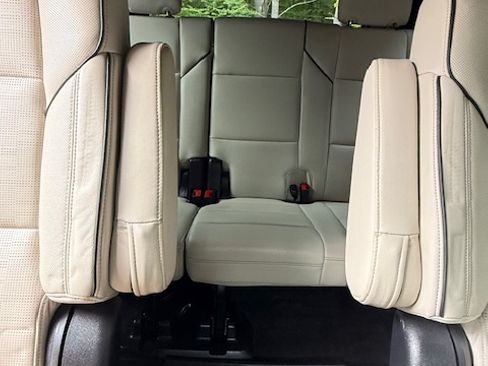 Used 2022 Cadillac Escalade Sport w/ Touring Package image 19