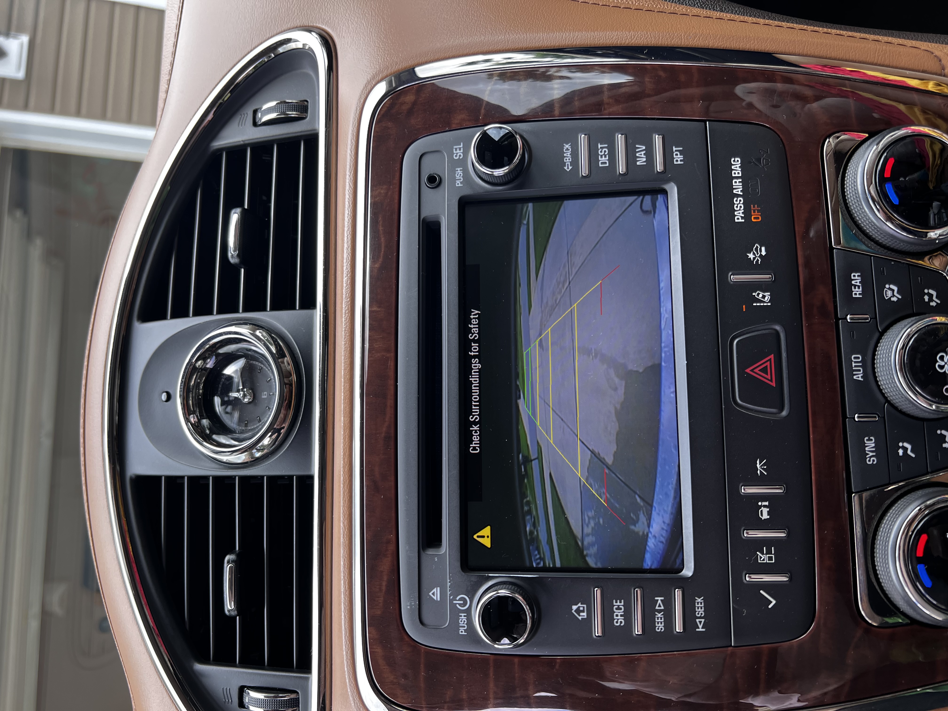 Used 2014 Buick Enclave Leather FWD image 6