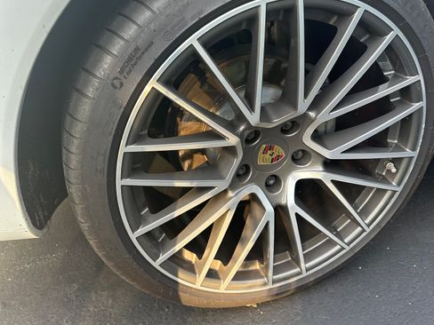 Used 2019 Porsche Cayenne S AWD/4WD image 10